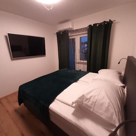 Apartman Mate Lopar Eksteriør bilde