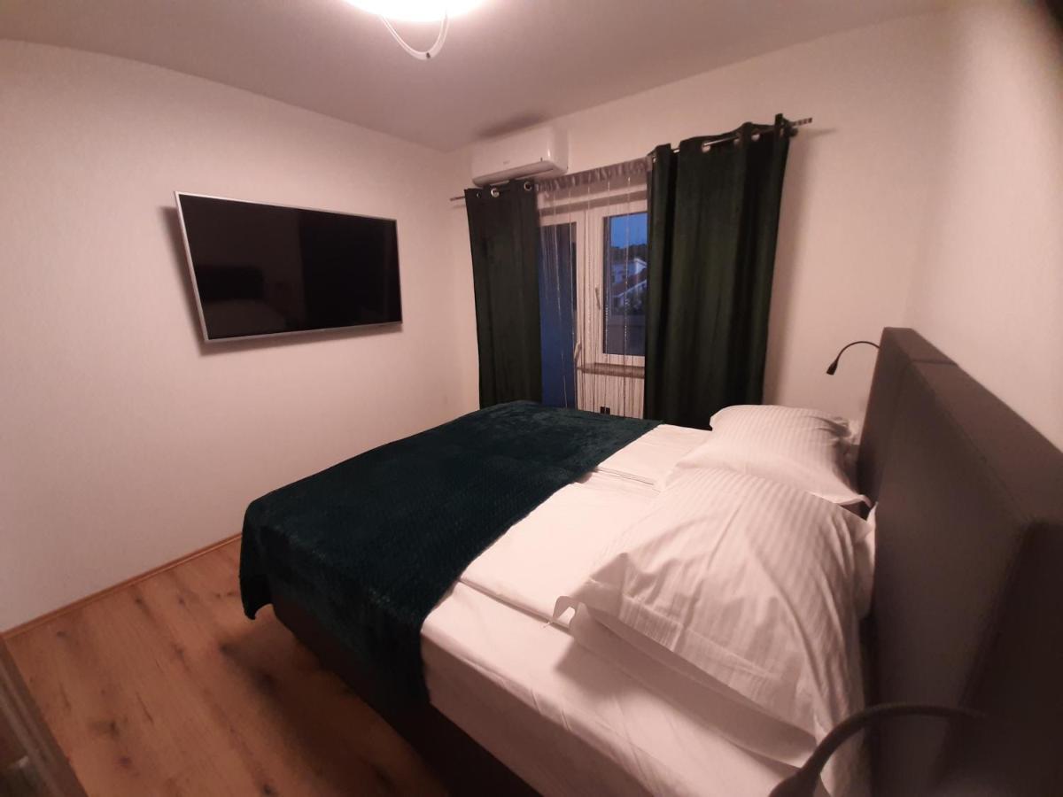 Apartman Mate Lopar Eksteriør bilde