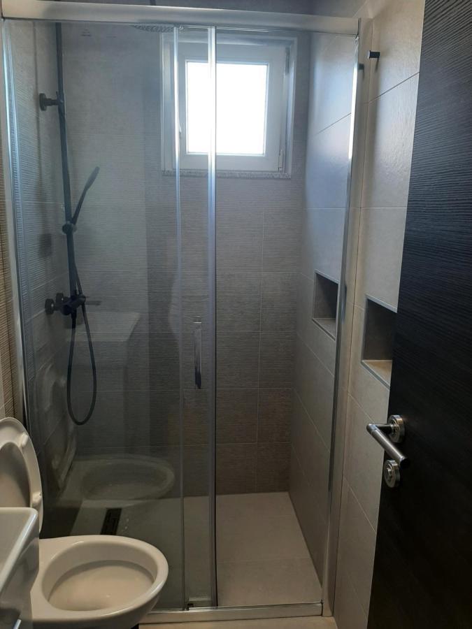 Apartman Mate Lopar Eksteriør bilde