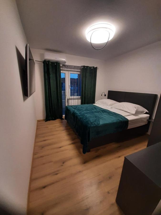 Apartman Mate Lopar Eksteriør bilde