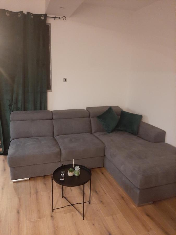 Apartman Mate Lopar Eksteriør bilde
