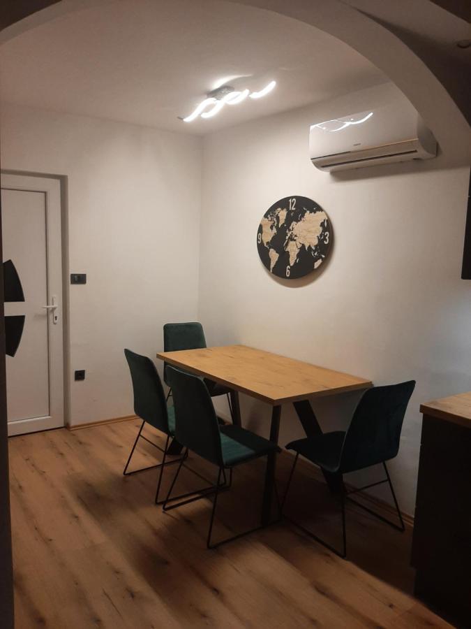 Apartman Mate Lopar Eksteriør bilde