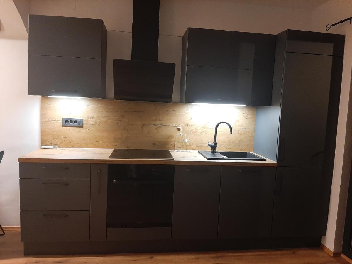 Apartman Mate Lopar Eksteriør bilde