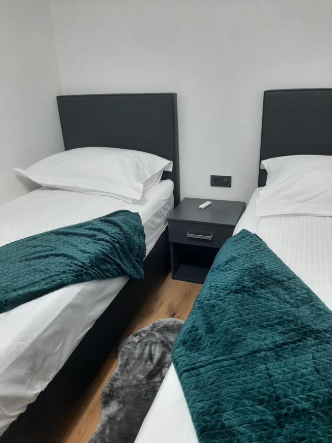 Apartman Mate Lopar Eksteriør bilde